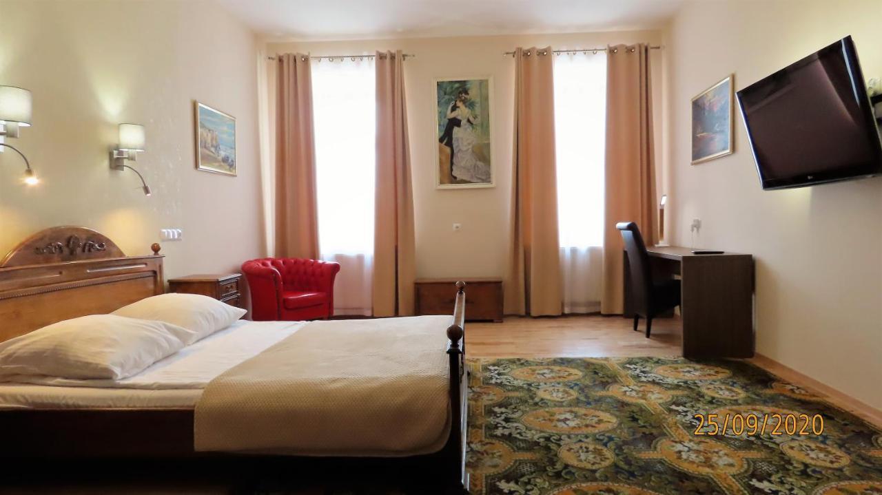Euro Aparthotel Tarnów Dış mekan fotoğraf