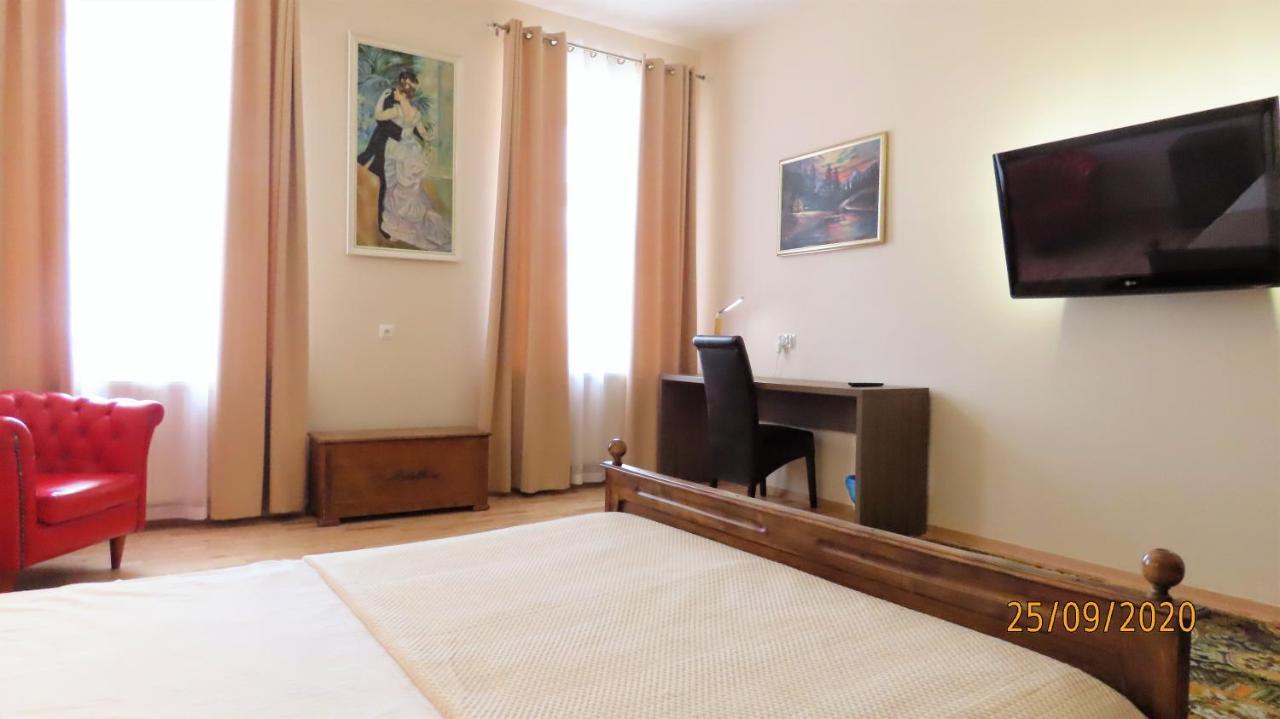 Euro Aparthotel Tarnów Dış mekan fotoğraf