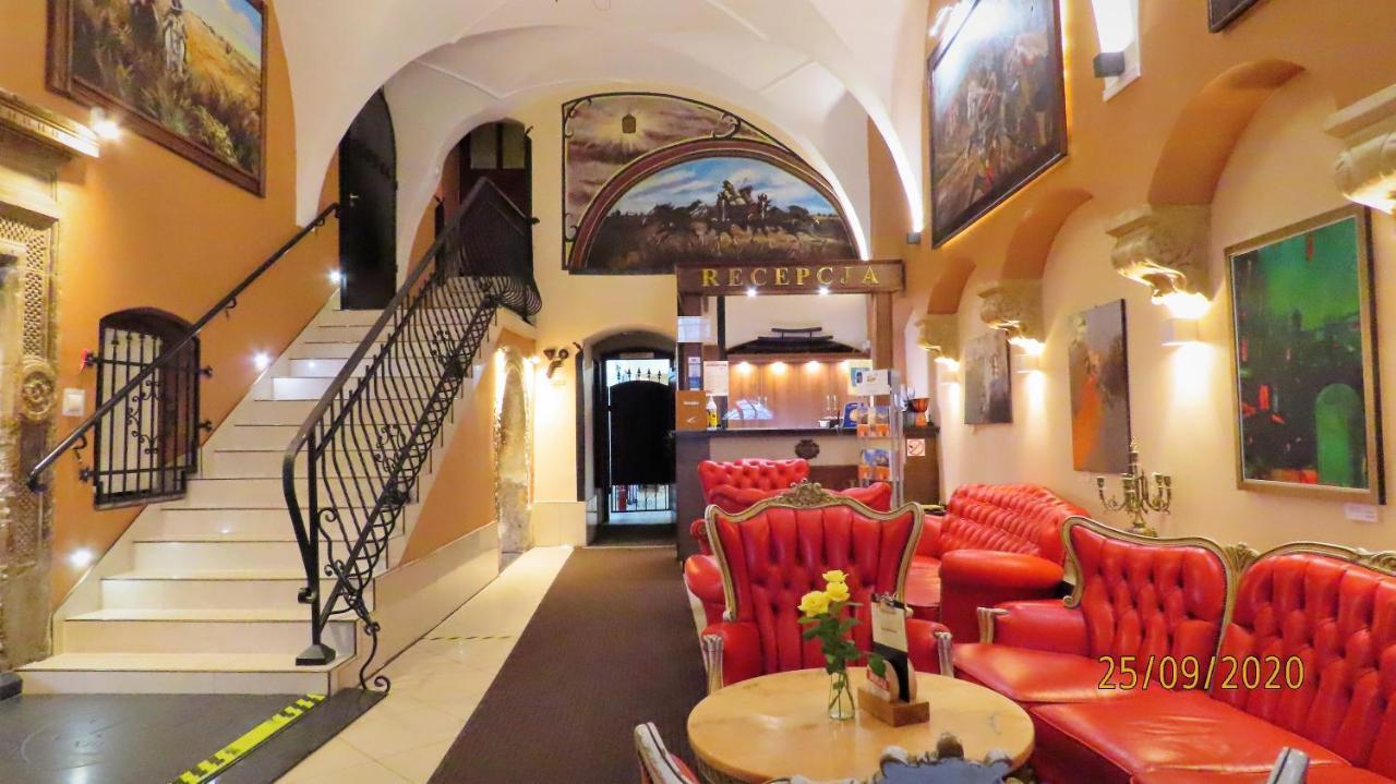 Euro Aparthotel Tarnów Dış mekan fotoğraf